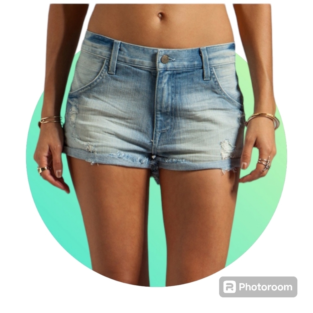 Wildfox Michelle Boyfriend Distressed Raw Hem Jean Shorts. Size 31